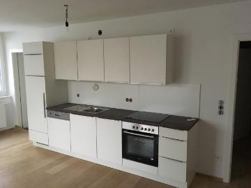 Coole neue 2 Zimmer Wohnung mit Balkon an der U6 Jägerstraße