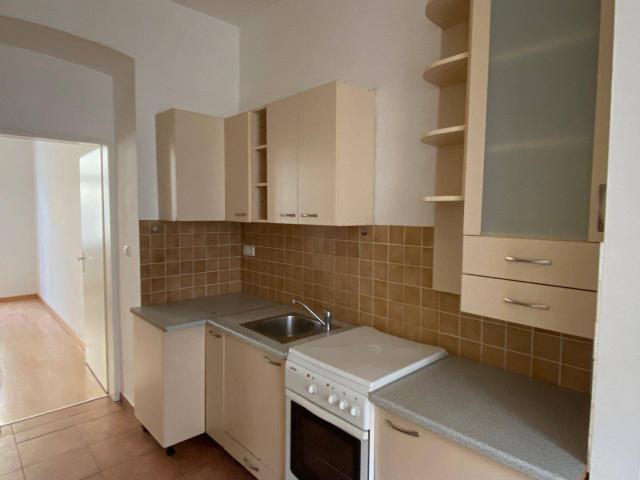 Coole Single, Studentenwohnung Top Anlage, 4 Min. zur U1 Stadtion Airbnb erlaubt