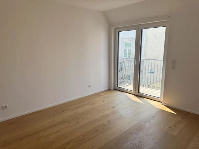 Cooles Top mit westseitiger Terrasse und Loggia Heizung/Kühlung inklusive. Nähe Kirchenplatz Atzgersdorf