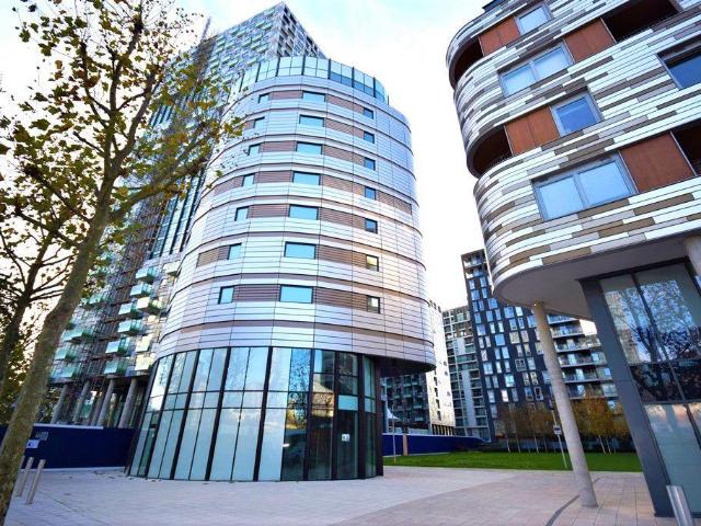 Coolidge Tower, Indescon Square, E14 Studio to rent £1,725 pcm £398 pw