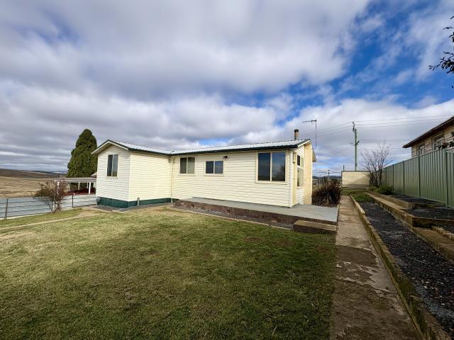 Cooma 3 Wooran Street
