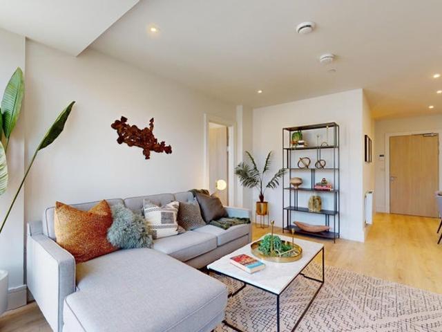 Coombe Hill House, London, SW20