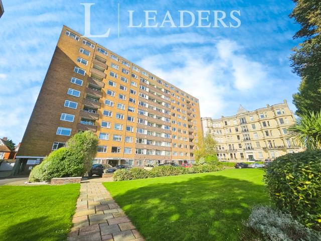 Coombe Lea, Grand Avenue, Hove, BN3 2 bed flat to rent £1,700 pcm £392 pw