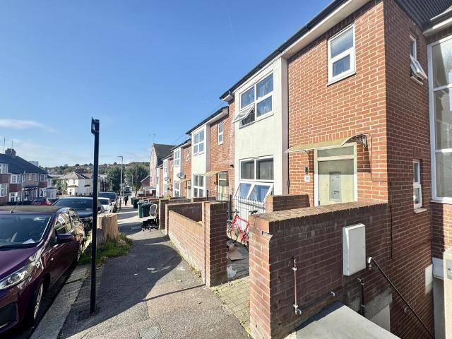 Coombe Road, Brighton, BN2 Studio to rent £1,000 pcm £231 pw