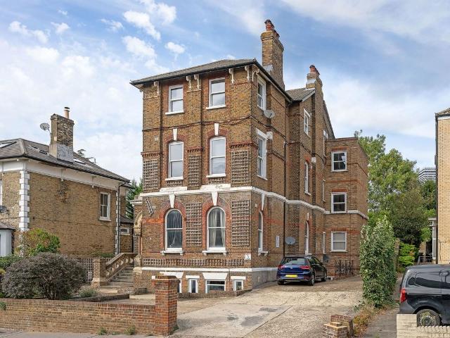 Coombe Road, Croydon CR0, 2 bed flat to rent, £1,400 pcm | PrimeLocation