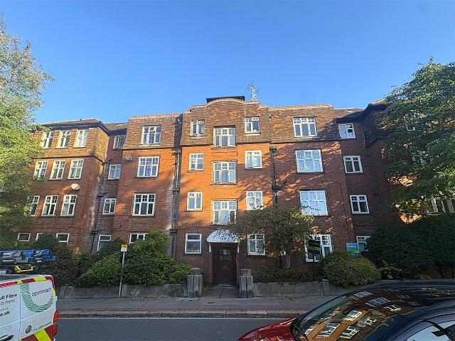 Coombe Road, Croydon CR0, 2 bed flat to rent, £1,700 pcm | PrimeLocation