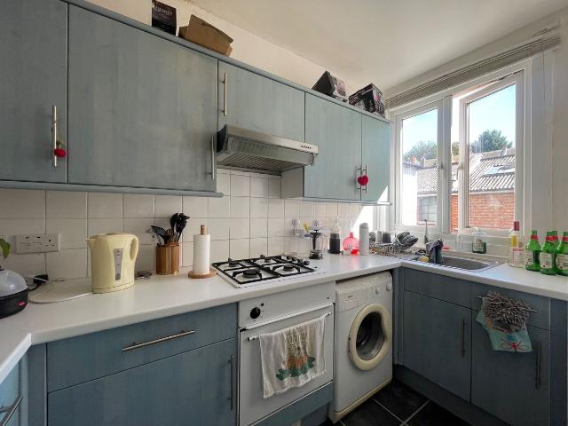 Coombe Terrace, Brighton BN2, 1 bed flat to rent, £1,350 pcm | PrimeLocation