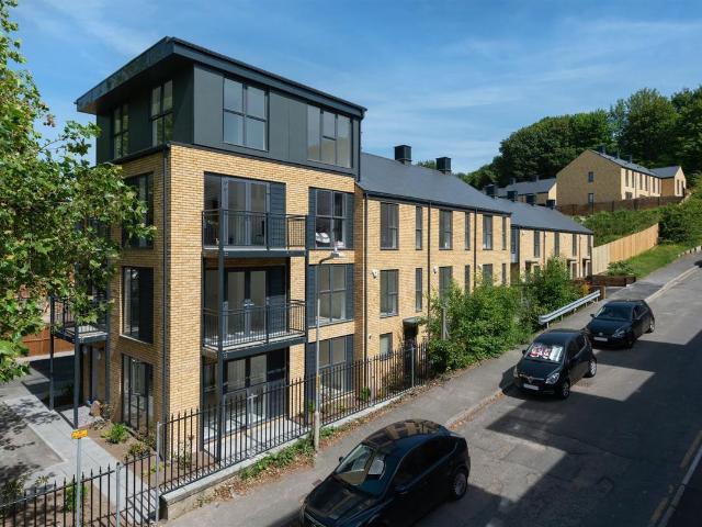 Coombe Valley Road, Dover, Kent CT17, 1 bed flat to rent, £850 pcm | PrimeLocation