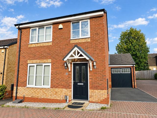 Coomer Court, Newcastle ST5, 4 bed property to rent, £1,600 pcm | PrimeLocation