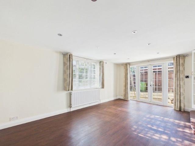 Cooper Road, Windlesham 4 bedrooms Property for lettings Seymours