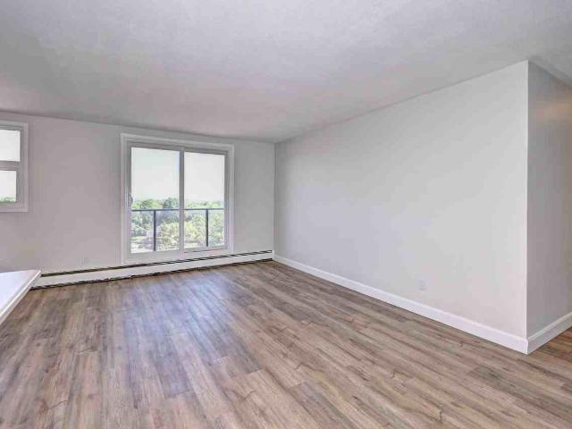 Cooper Tower Apartments 1 Bedroom Apartment for Rent at 301 Fairview Dr, Brantford, ON N3R 2X4 Fairview