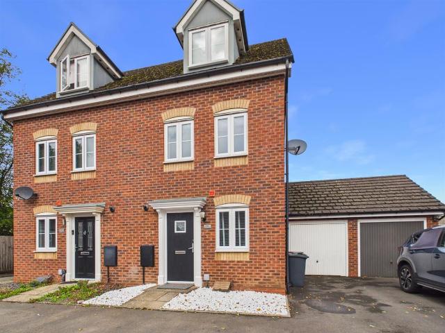 Coopers Meadow, Keresley End, Coventry CV7, 4 bed property to rent, £1,500 pcm | PrimeLocation