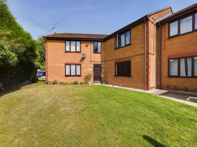 Coopers Court, Brockworth GL3, 1 bed flat to rent, £800 pcm | PrimeLocation