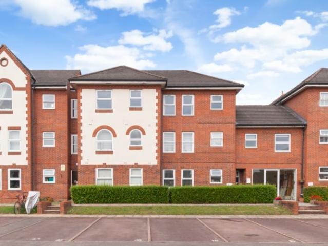 Coopers Gate, Banbury OX16, 2 bed flat to rent, £1,100 pcm | PrimeLocation