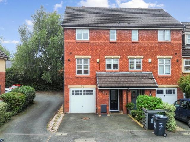 Coopers Place, Warrington, WA4 3 bed terraced house to rent £1,600 pcm £369 pw