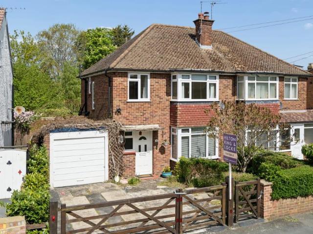 Coopers Row, IVER SL0 3 bed semi detached house to rent £2,250 pcm £519 pw