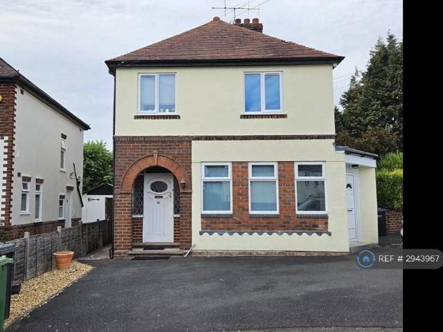 Coates Road, Kidderminster, DY10 1 bed maisonette to rent £795 pcm £183 pw