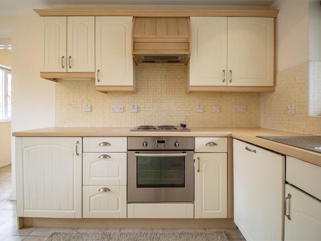 Coach House Court, Loughborough LE11, 3 bed flat to rent, £1,075 pcm | PrimeLocation