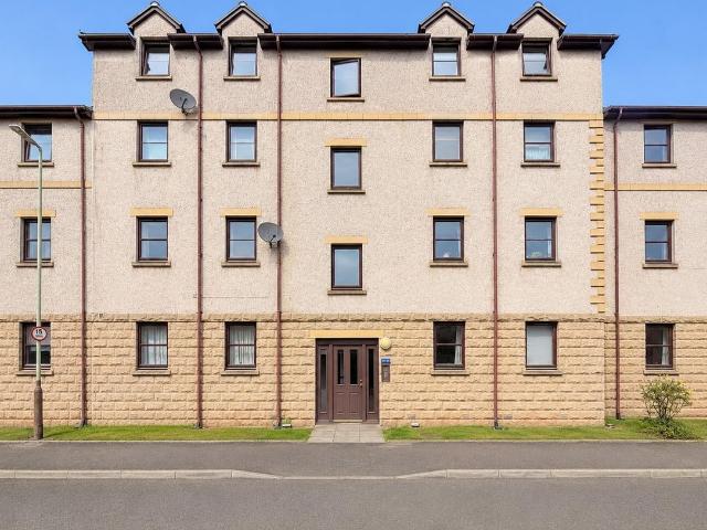 Coach House Court, Perth PH1, 2 bed flat to rent, £850 pcm | PrimeLocation