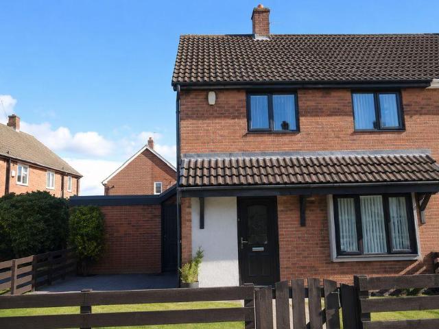 Coach Road Estate, Washington NE37 2 bed semi detached house to rent £775 pcm £179 pw