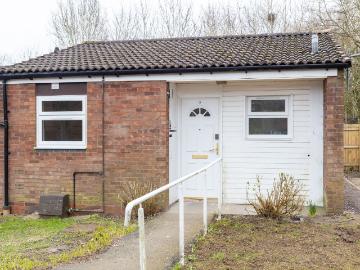 Coachwell Close, Telford TF3, 1 bed detached bungalow to rent, £825 pcm | PrimeLocation