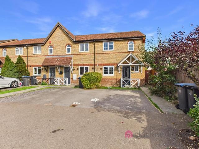 Coalport Close, Harlow CM17 3 bed end of terrace house to rent £1,850 pcm £427 pw