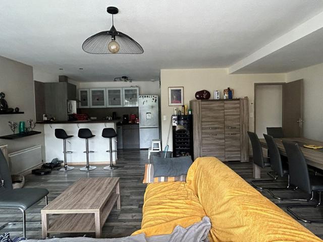 Coarraze centre, maison plain pied 100m² au calme, aux pieds.