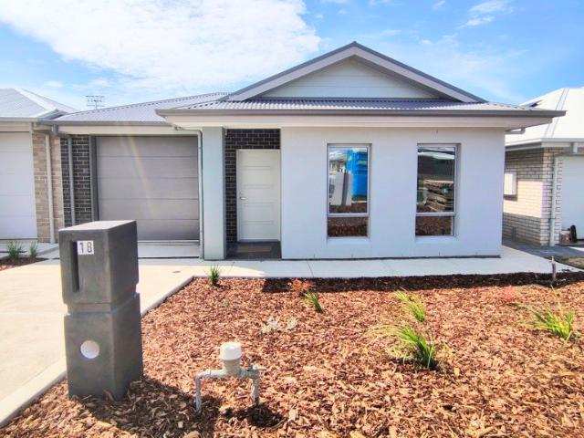 COAST FAMILY HOME IN WAITPINGA