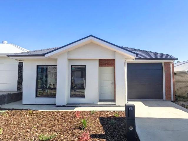Coast Home in Waitpinga