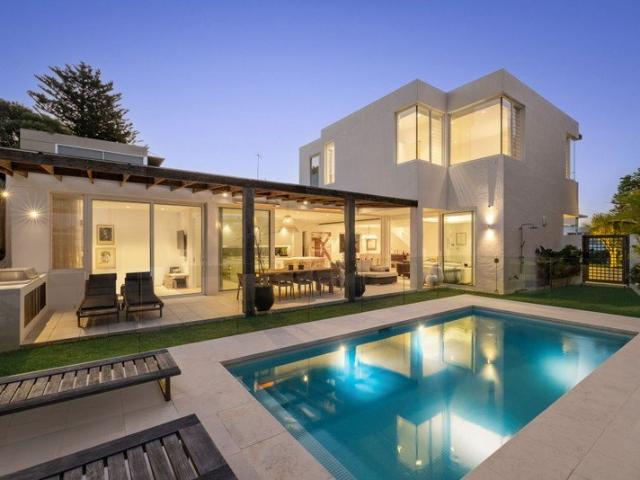 Coastal Masterpiece with Sweeping Ocean Views in Prestigious Dover Heights Cul de Sac