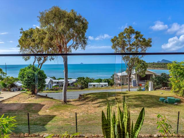 Coastal Ocean View Bliss In Hideaway Bay