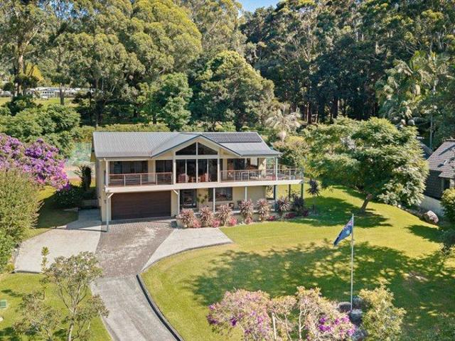 Coastal acreage estate