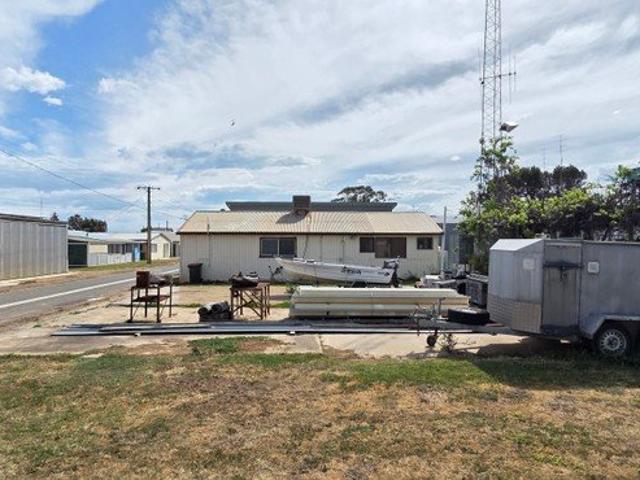 Coastal Block Close to the Beach!
