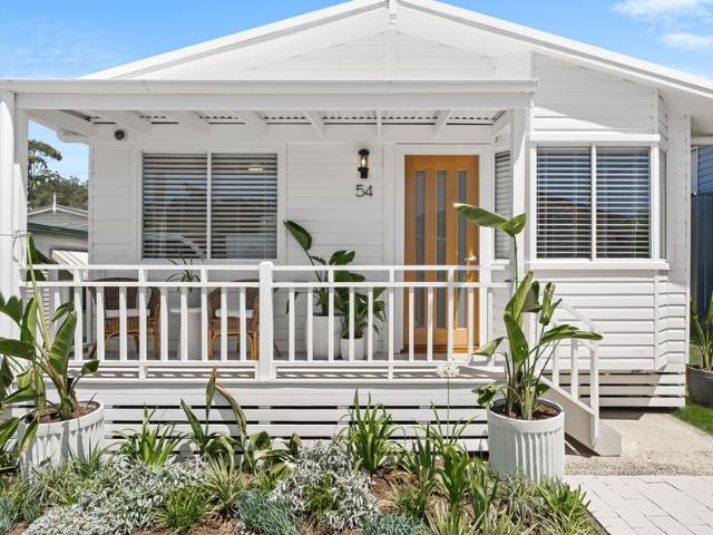 Coastal Calm Meets Thoughtful Design