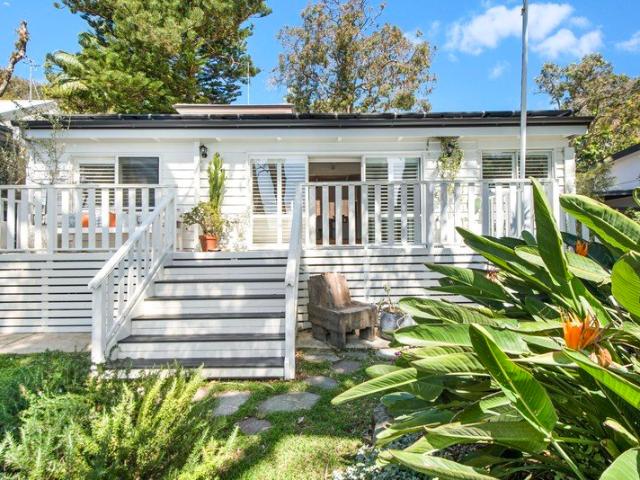 Coastal character with flexible multi generational living