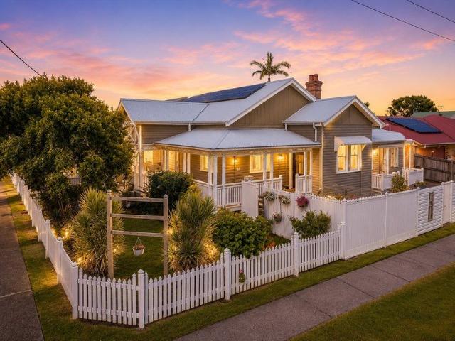 Coastal Character in an Enviable Central Location