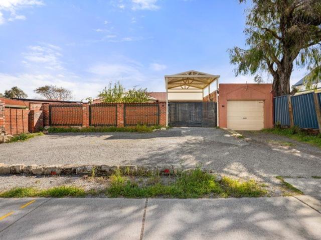 COASTAL CHARACTER, SPACE & LIFESTYLE IN THE HEART OF SHOALWATER