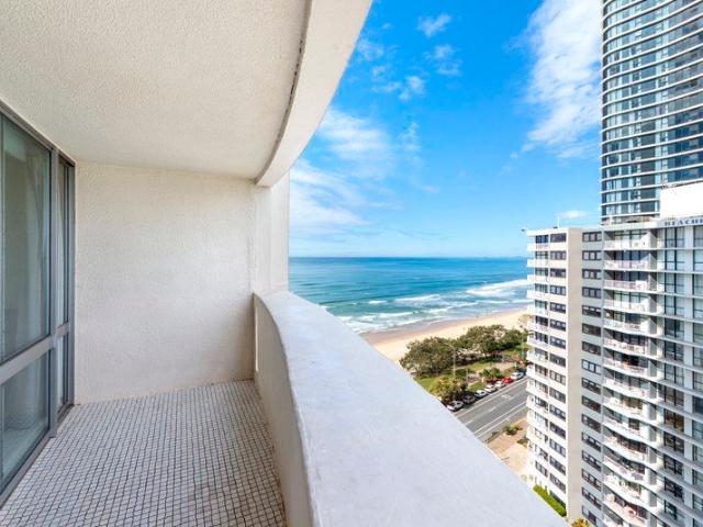 Coastal Charm Meets City Skyline Living with Pacific Ocean Views in Focus