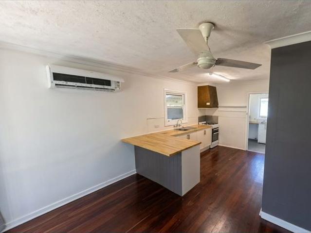 Coastal charm meets comfort – Just 250m to Geographe Bay!
