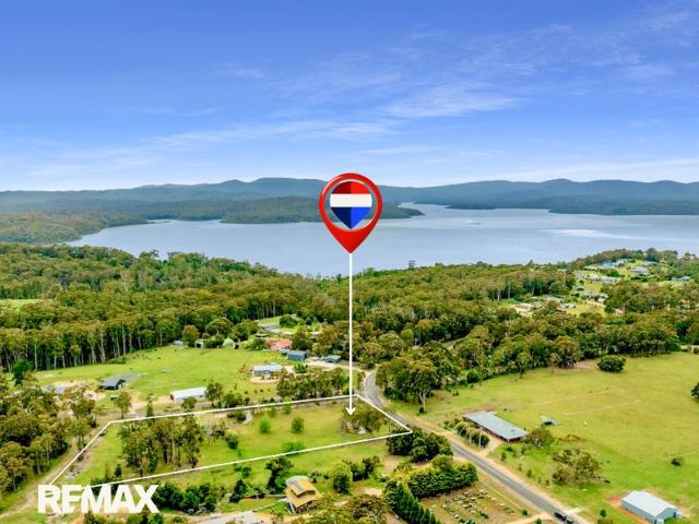 Coastal Charm Meets Space and Serenity in Beautiful Mallacoota With water views