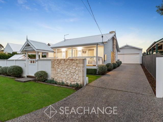 Coastal Charm between Surf & Bay