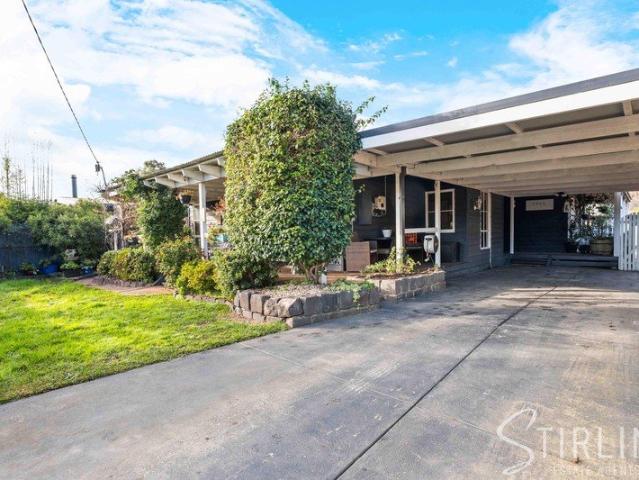 Coastal Charm, Character & Exceptional Outdoor Living