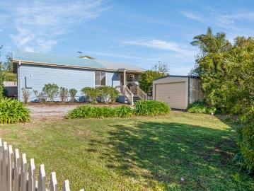 Coastal Charm, Endless Potential & Beach Shack Vibes!