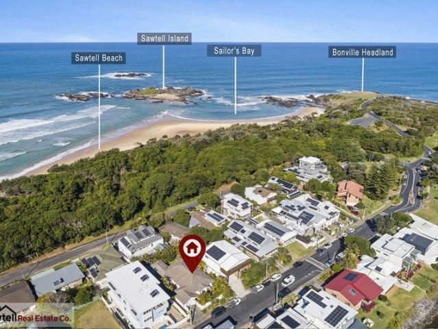 Coastal Charm in One of Sawtell's Most Desirable Streets
