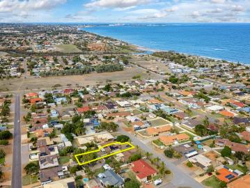 Coastal Charm Just Minutes from the Beach