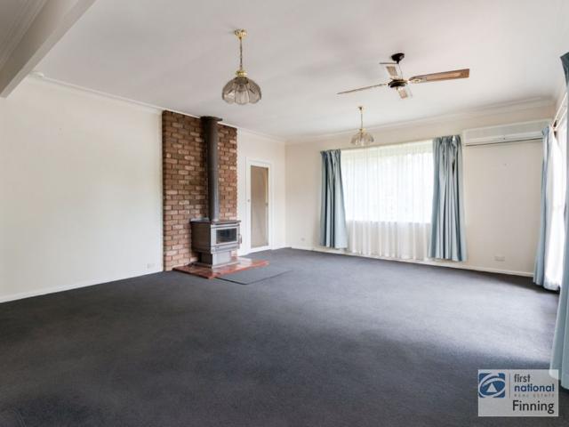 Coastal Charm & Relaxed Living in Warneet