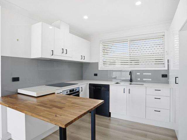 Coastal Charm with Modern Touches in the Heart of Kingscliff