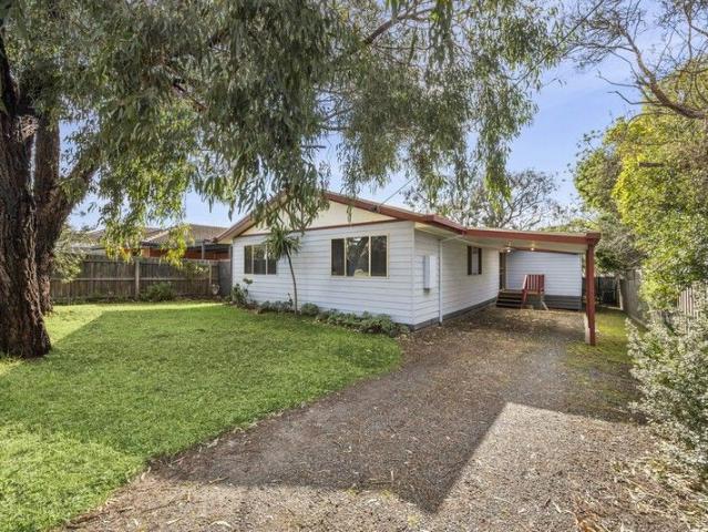 COASTAL CLASSIC WITH NORTH FACING POTENTIAL IN OLD TORQUAY