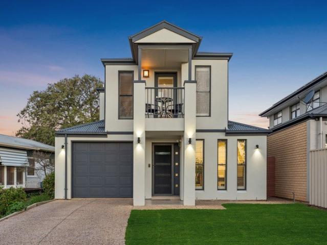 Coastal Comfort, Contemporary Style & Effortless Family Living