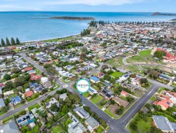 Coastal Comfort & Convenience in Central Victor Harbor